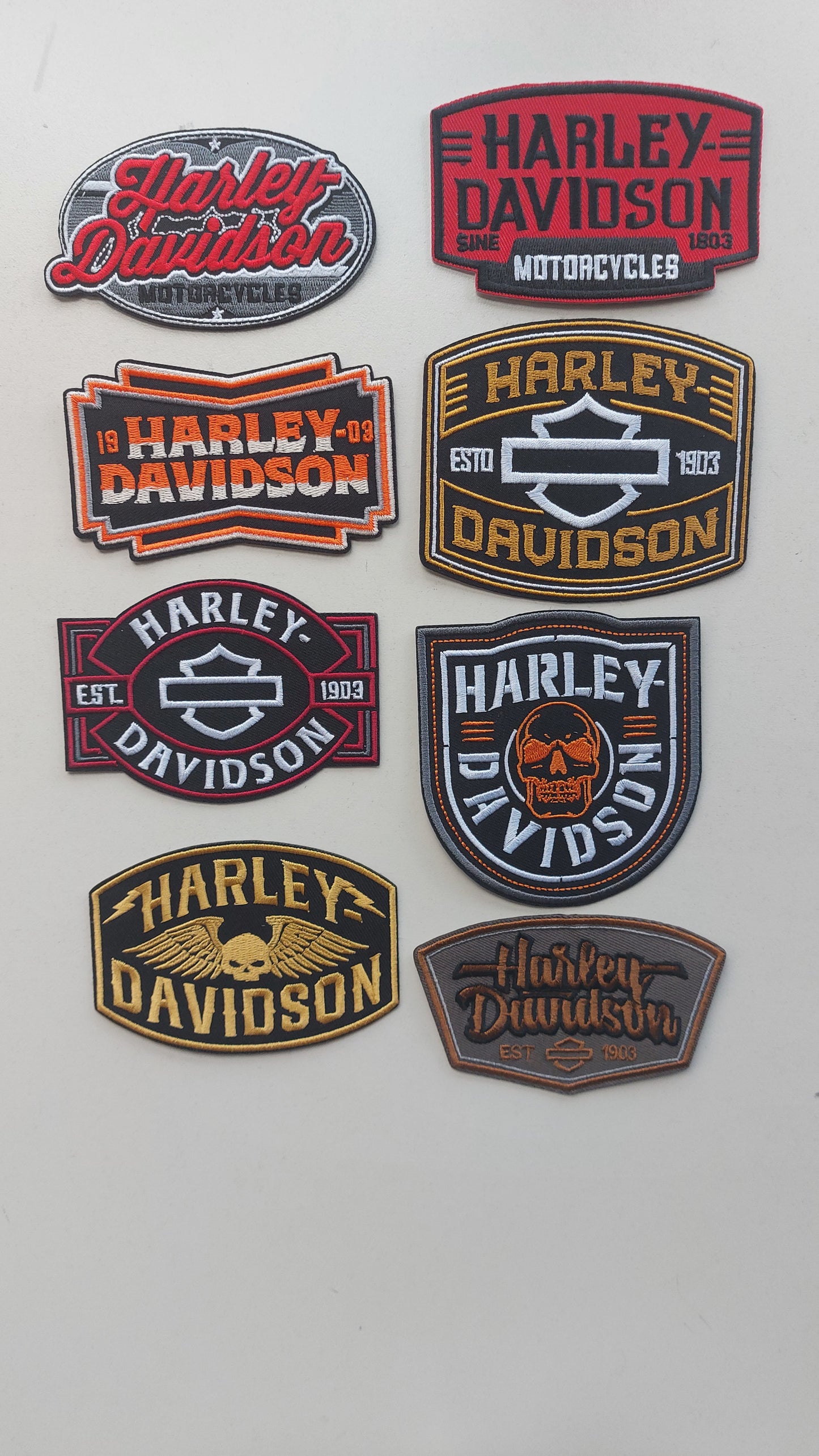 Lotto 8 Nuove Toppe patches Harley Davidson piccole per davanti giubbotto moto, tutte autocollanti, termoadesive
