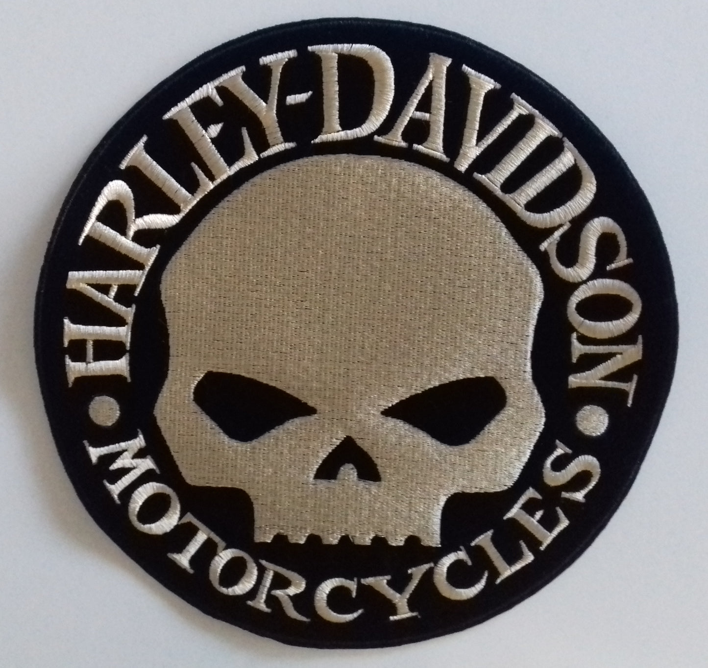Petit ecusson, patch SKULL HD couleur or