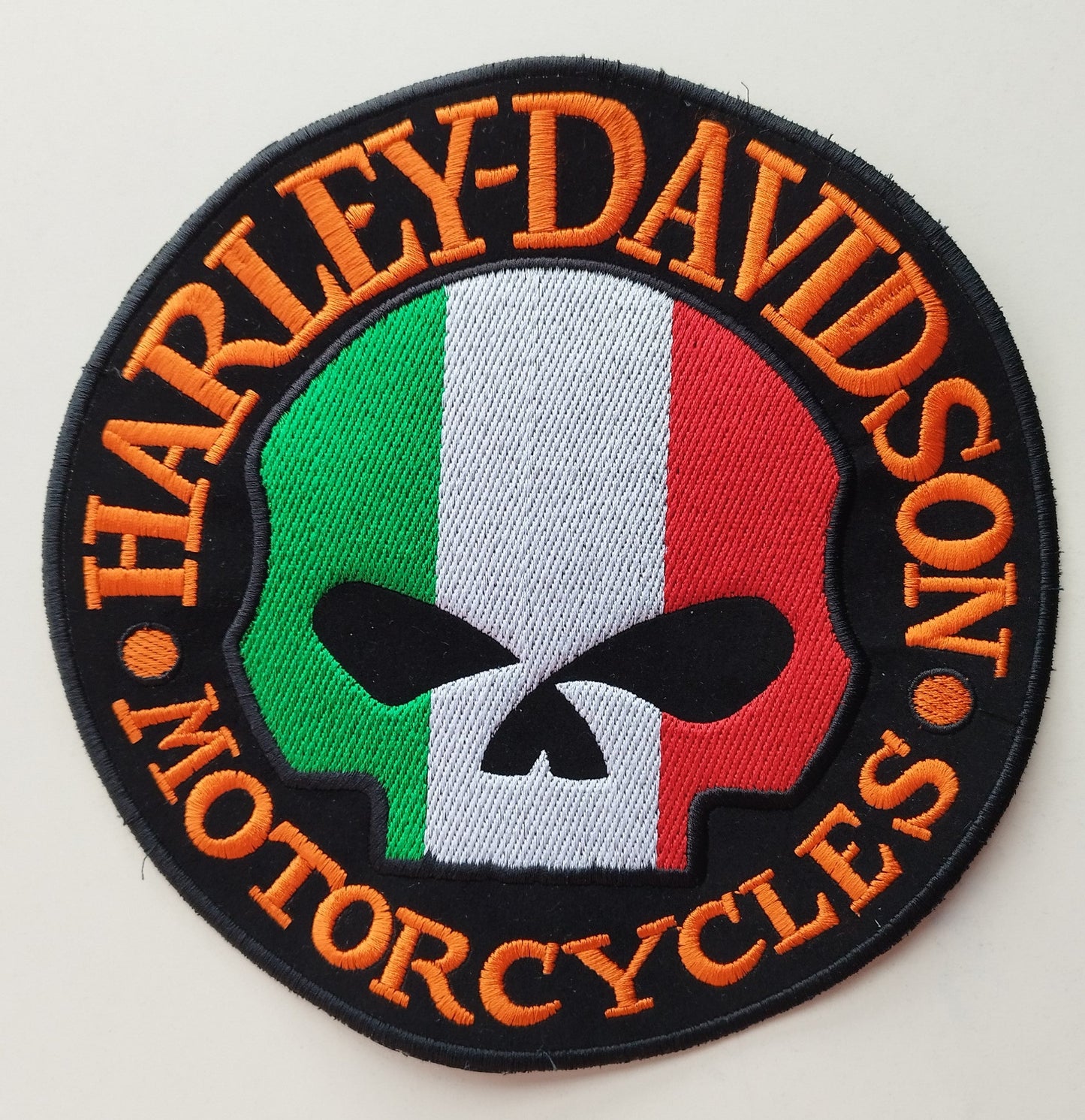 Petit patch ecusson Skull Harley Davidson rond ecriture orange avec skull drapeau italien